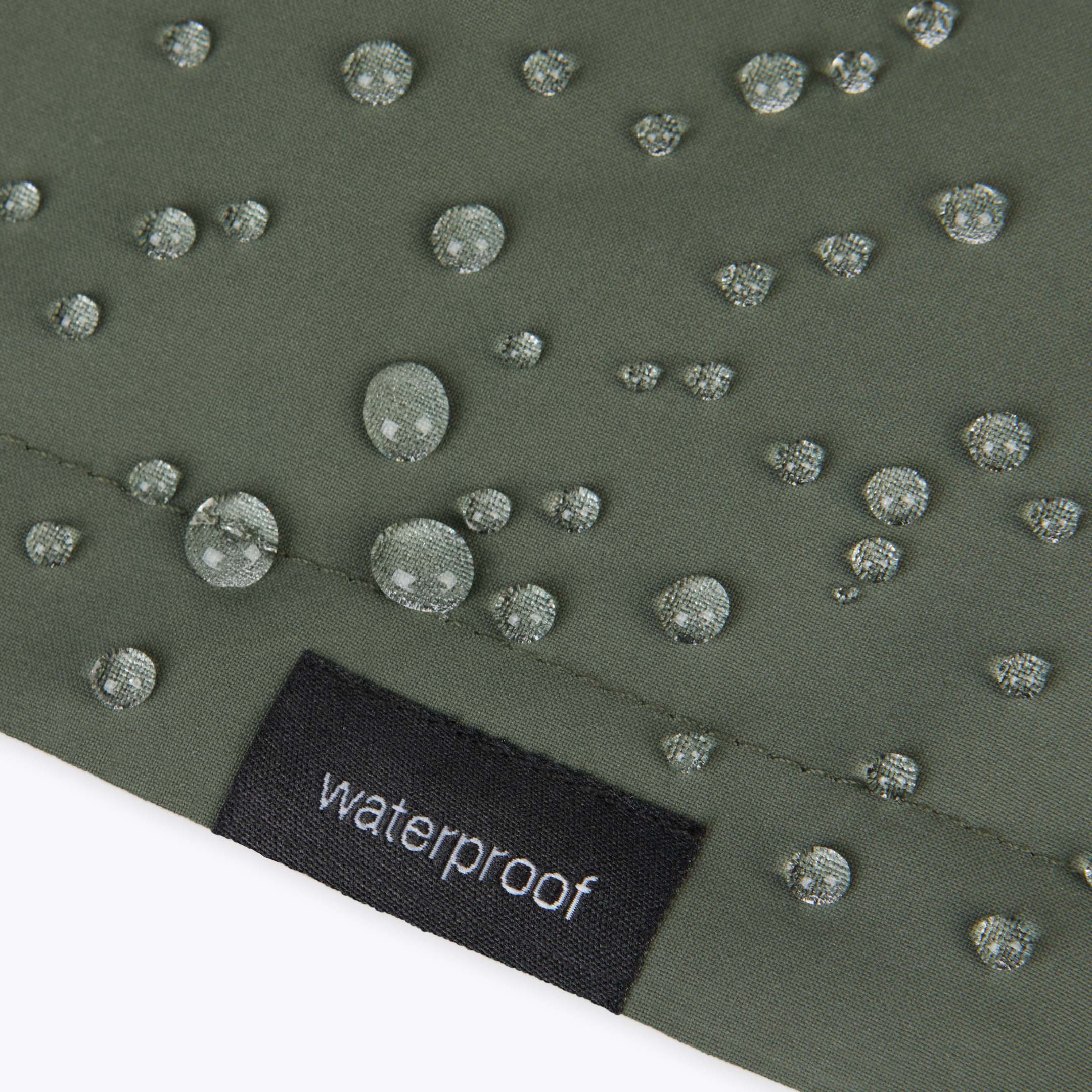 Women's NS40 Reversible Vest Clover Green - Image 7