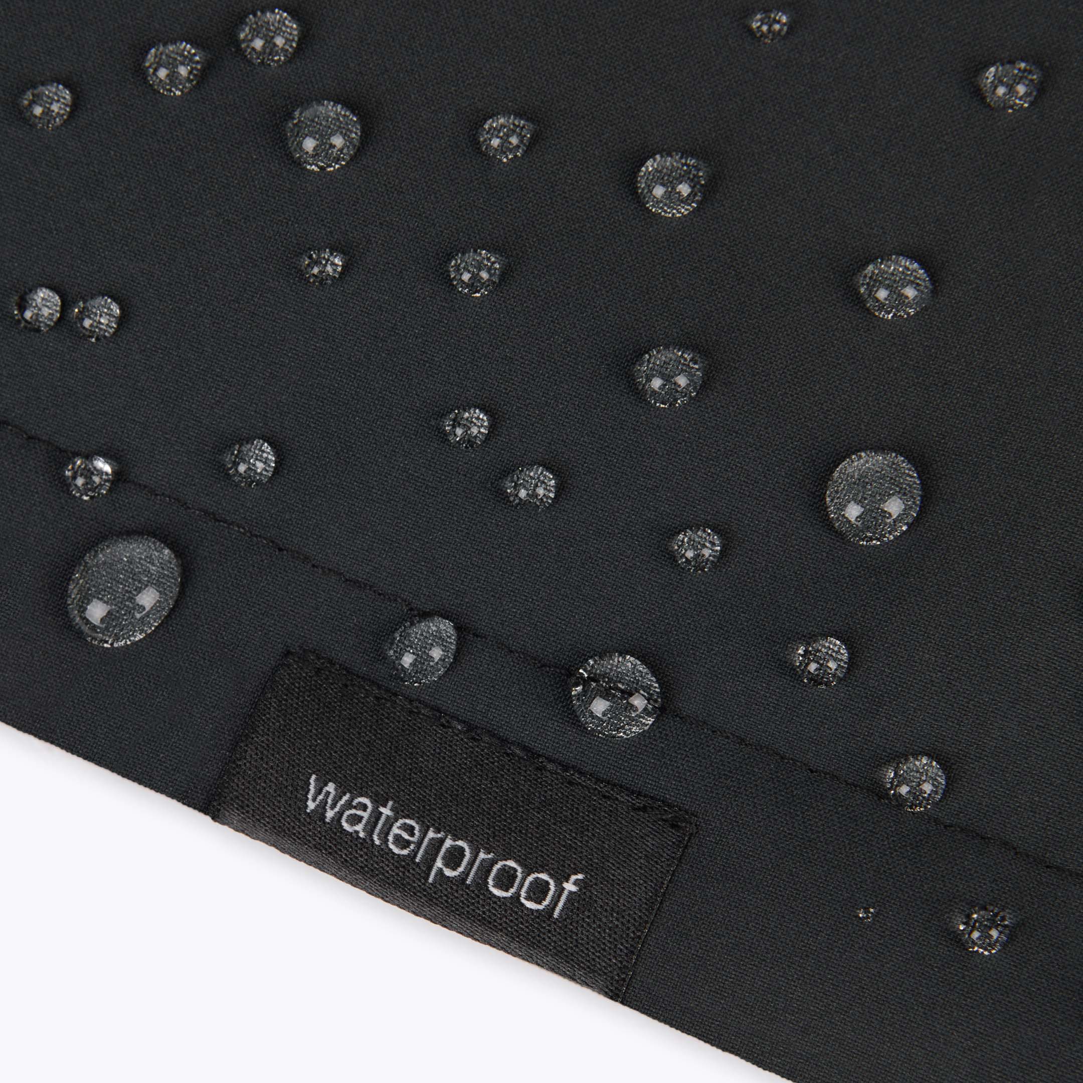 Women's NS40 Reversible Vest Core Black - Image 7